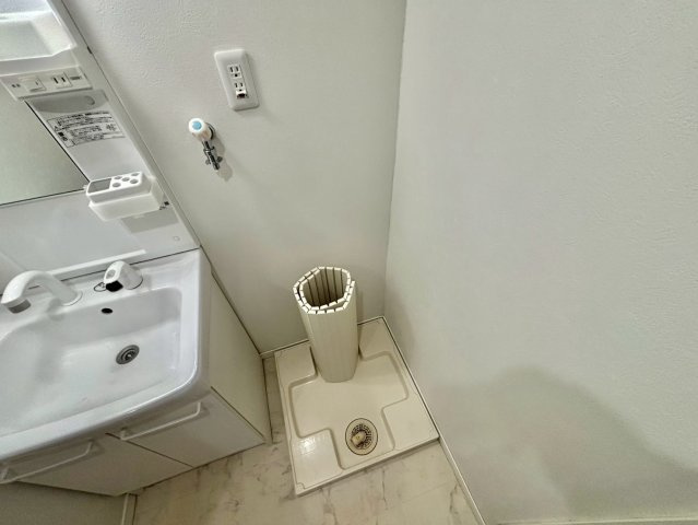 メゾネットひめじ別所の洗面所