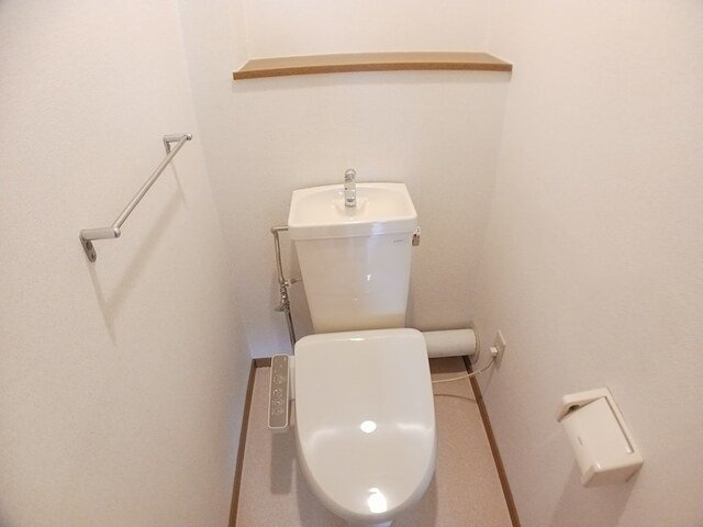 ハピネスＢのトイレ|落ち着いたトイレです