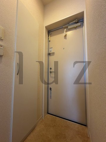 リブリアドバンス鶴見Ⅱの玄関