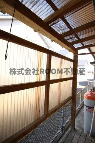 ひなたビレッジ都北のバルコニー|外からの目が気にならないバルコニーで洗濯物が干せます