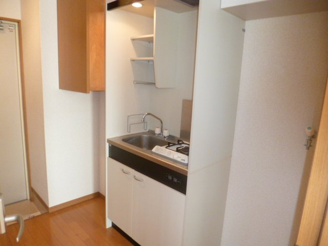 府中市朝日町２丁目の賃貸マンションのキッチン
