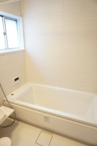 中古戸建　守口市大庭町1丁目（昭和51年築）【フルリノベ済】の浴室