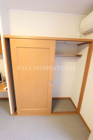 レオパレスティーズハウスⅡの収納