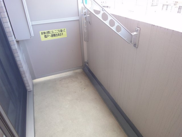 【バルコニー】