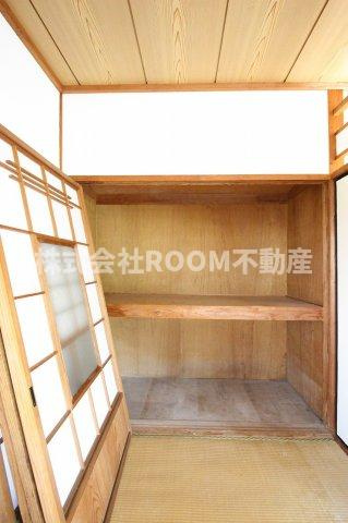 福田貸家の収納|ちょっとした収納スペースも充実しています