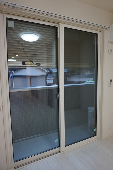 クロシェット町田のバルコニー|シャッター雨戸