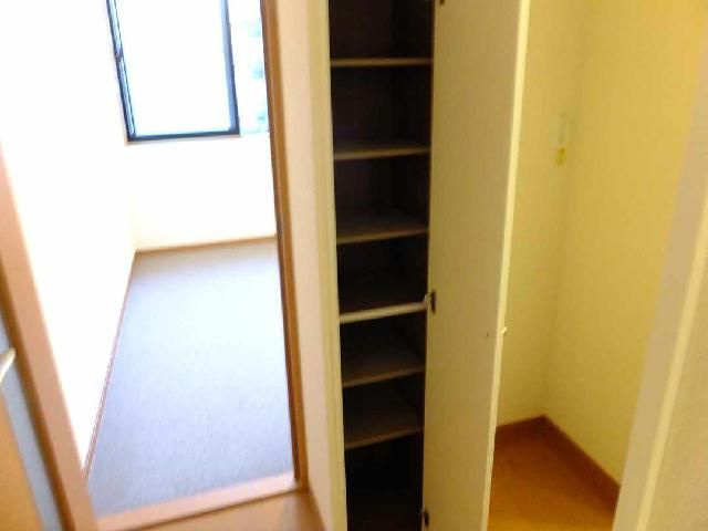 レオパレスコトブキの収納