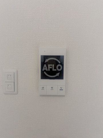 LIVIAZ OSAKA EASTのセキュリティ|BADGE北巽　TVモニター付きインターホン