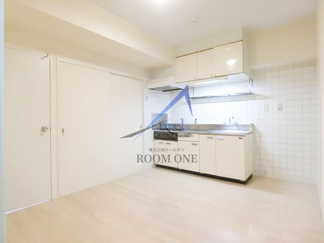中銀新橋マンシオンの居間・リビング|洋室のお部屋です。