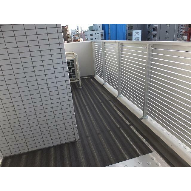 ジェノヴィア東日暮里グリーンヴェールのバルコニー