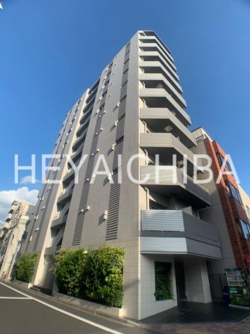 ジェノヴィア東日暮里グリーンヴェールの外観