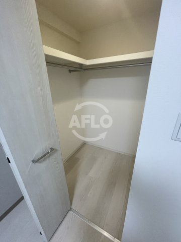 クレリア新深江の収納|クレリア新深江　ウォークインクローゼット