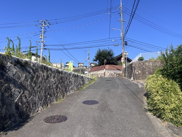Ｓｕｎｓスタイル相田4丁目Ａ号棟の前面道路含む現地写真