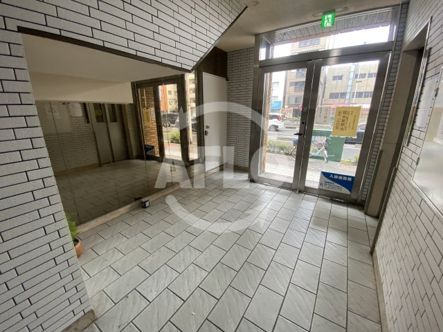 ノアーズアーク緑橋のエントランス|ノアーズアーク緑橋　エントランス