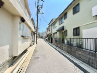【前面道路含む現地写真】 | 北野田　売土地 | 【建築のご提案が可能です】どんな家を建てる事ができるのだろう？と感じたらイエストアへご相談を！イエストアスタッフが設計士と共にご希望に沿った間取りをご提案を致します♪