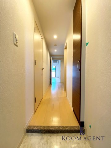 S-FORT堀田通の玄関