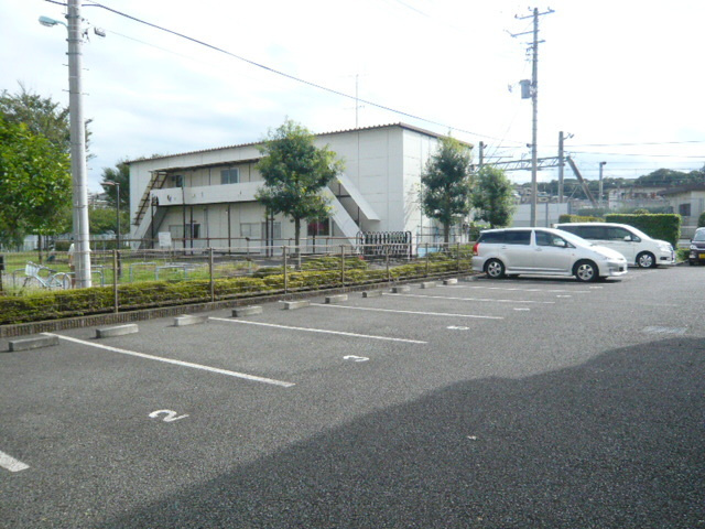 リヴェール高幡７の駐車場|共用設備2