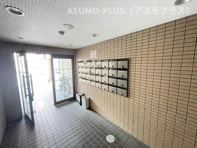 プレアール塔原東のエントランス|別号数タイプ