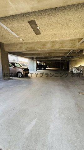 仲介手数料0円！グリーンパーク新瑞の駐車場