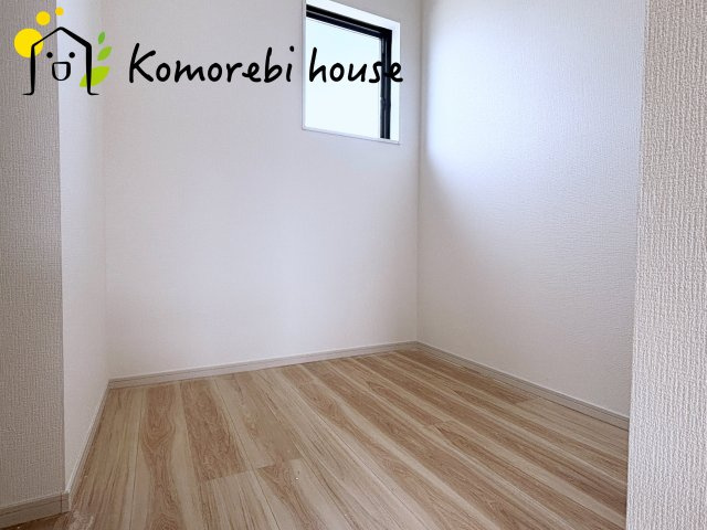 KIS蓮田市緑町　15期　新築一戸建て　LIGARE　01の洋室|2026.10.6撮影