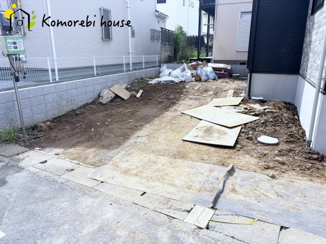 KIS蓮田市緑町　15期　新築一戸建て　LIGARE　01の駐車場|2026.10.6撮影