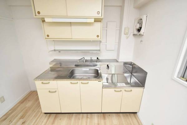 ビレッジハウス浦賀3号棟のキッチン|ビレッジハウスの同一物件・同一タイプの間取りの写真です