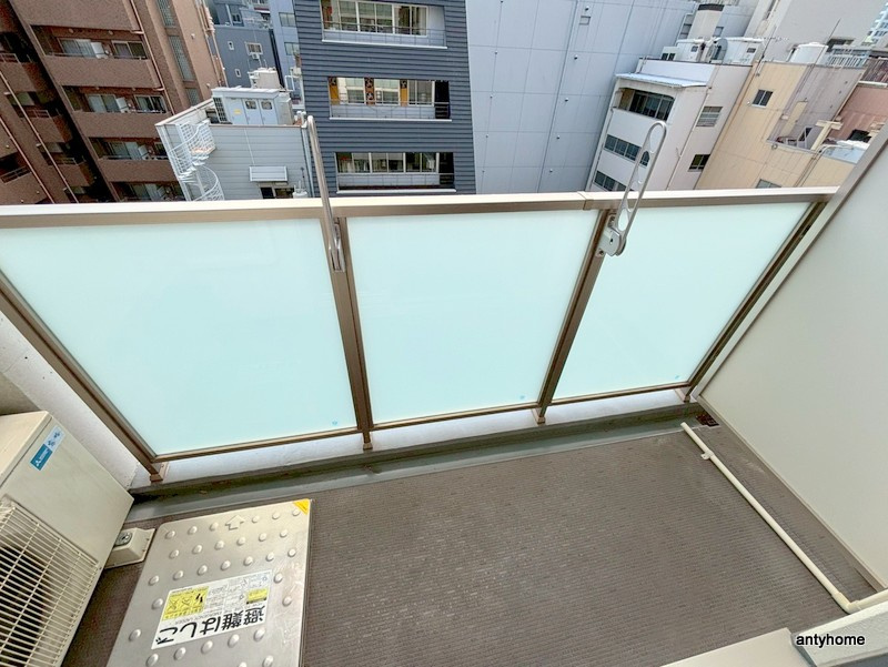 フロンティアコート堺筋本町　仲介手数料無料のバルコニー