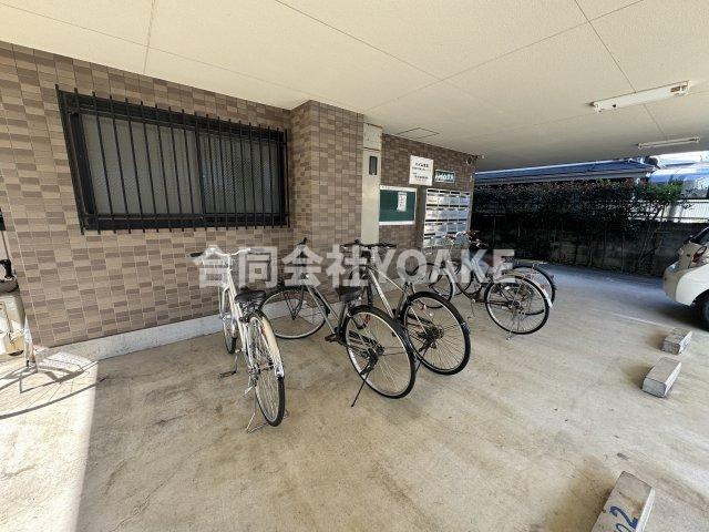 ハイム京浜のエントランス