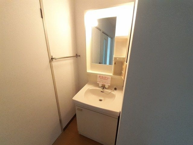 ファミーユ６の独立洗面台