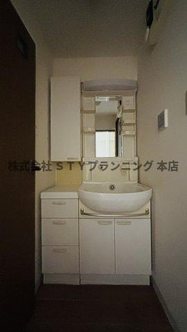 仲介手数料0円！グリーンパーク新瑞の洗面所