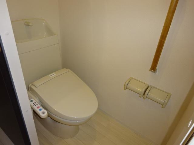 大和市桜森２丁目の賃貸マンションのトイレ|清潔感のあるトイレです