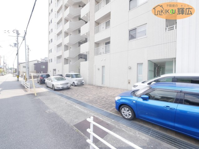 グラジオ元町プレミアム　3階の駐車場