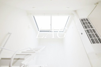 【居間・リビング】 | CocooN中目黒 | 洋室のお部屋です。