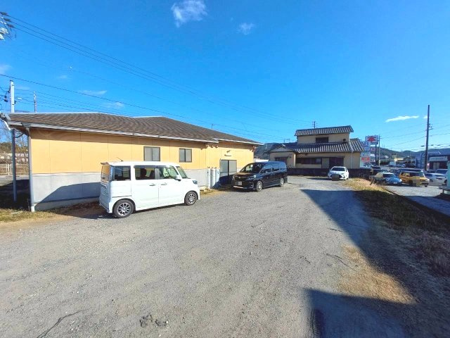 幸田町大草　貸店舗・事務所の駐車場
