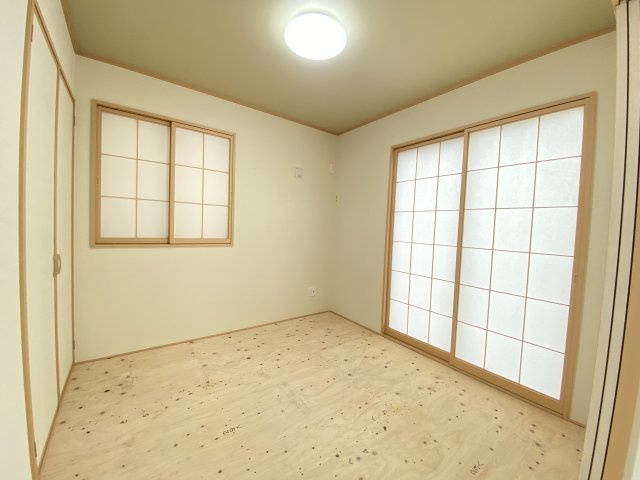 浦添市沢岻（全5棟）C号棟の和室|※同仕様写真です