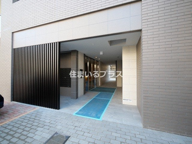 アルブル都島のエントランス