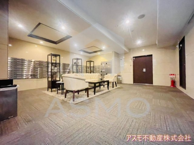 【エントランス】 | スプランディッド難波