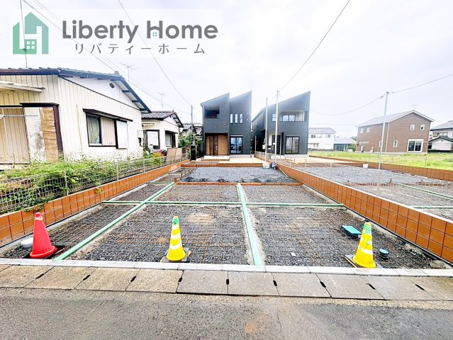 石岡市旭台1期　新築戸建　1号棟の駐車場