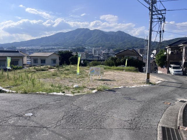Ｓｕｎｓスタイル相田4丁目Ｂ号棟の前面道路含む現地写真