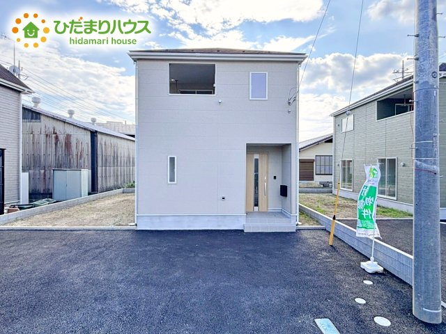 【外観】 | 笠間市鯉淵第9　新築戸建　2号棟 | 白を基調とした明るい印象を受ける外観です！