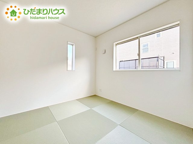 【和室】 | 笠間市鯉淵第9　新築戸建　2号棟 | リビングと隣り合わせにあるお部屋！扉を閉めれば、来客用の部屋として使えます♪