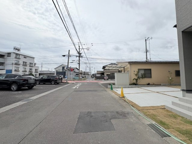 リーブルガーデン　各務原市鵜沼南町　全1区画分譲の前面道路含む現地写真|■前面道路　■ヤマダ不動産　株式会社リライフ　
■夢のマイホーム購入をフルサポートします！