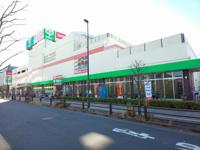 サミットストア向台町店まで732m