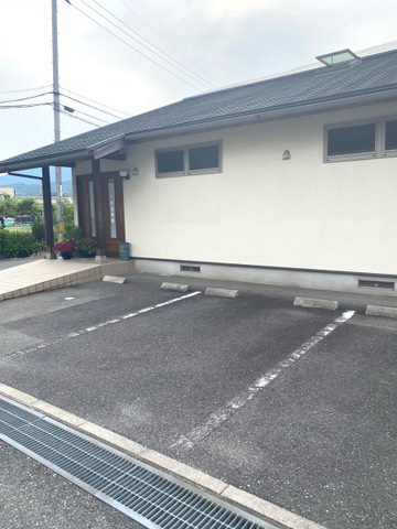 サンキャッスルの駐車場|大前接骨院 0.1km