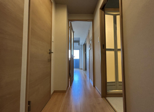 【玄関】 | Modern palazzo博多駅南5丁目