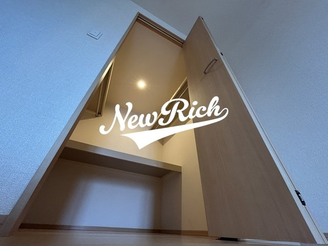 前橋市上小出町３丁目のアパートの収納