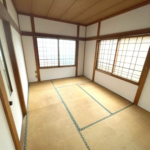 登別市中央町4丁目2-14店舗付戸建の和室