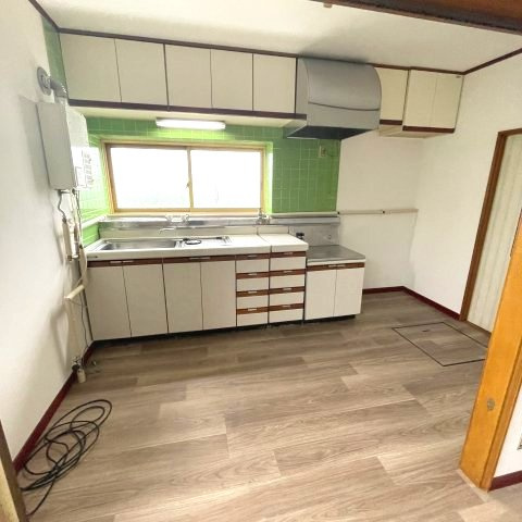 登別市中央町4丁目2-14店舗付戸建のキッチン