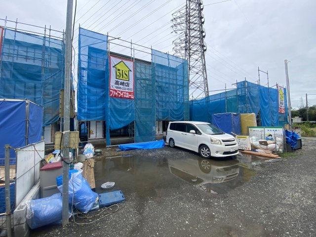 新築　高崎倉賀野町3区画　2号棟の駐車場|現地写真　駐車スペースは建物南側に2台分可能です！