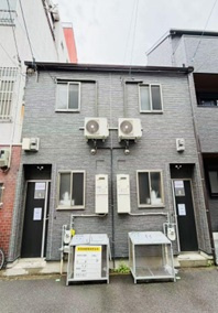 大阪市浪速区恵美須西２丁目の旅館